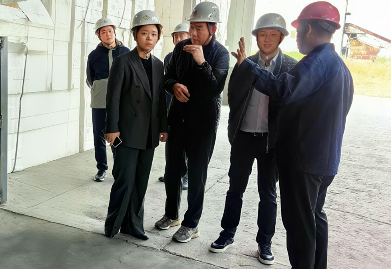 NG��������Ʒ����������������ί��ǡ����³���һ�и�ɽ����ï���ָ��